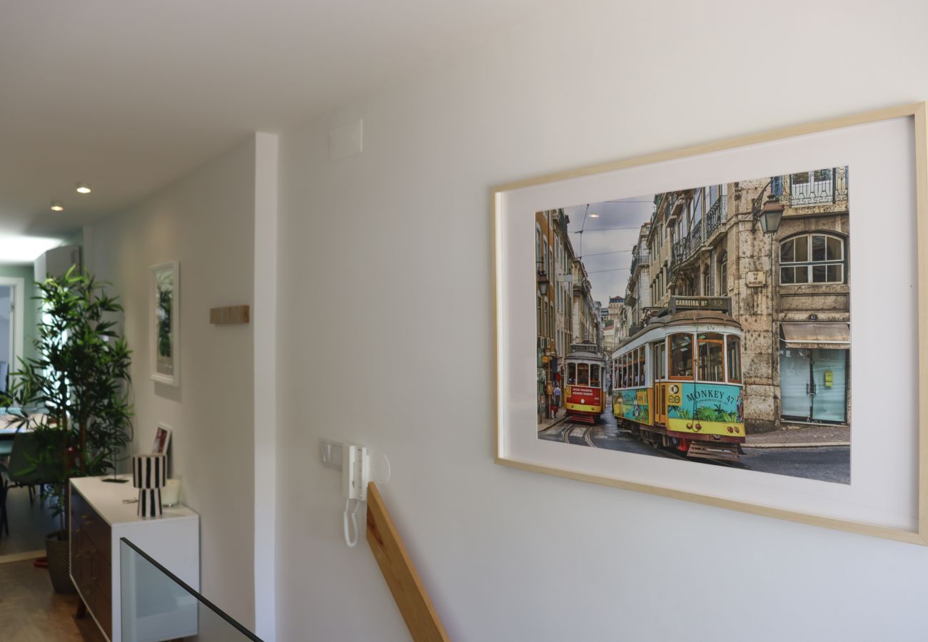 Apartamento em Lisboa - Lisboa, T2 duplex renovado com vista rio, Beato, Lisboa