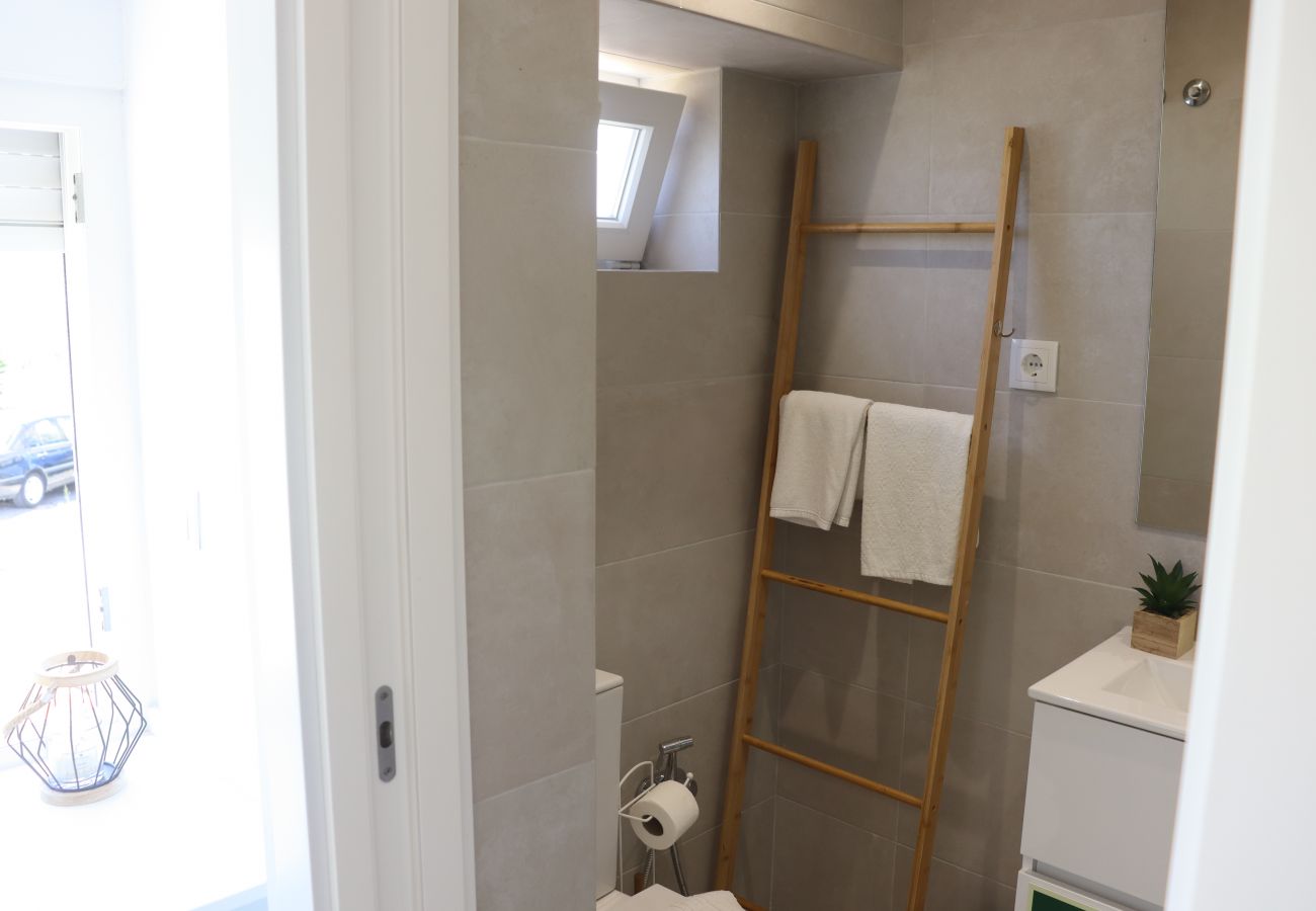 Apartamento em Lisboa - Lisboa, T2 duplex renovado com vista rio, Beato, Lisboa