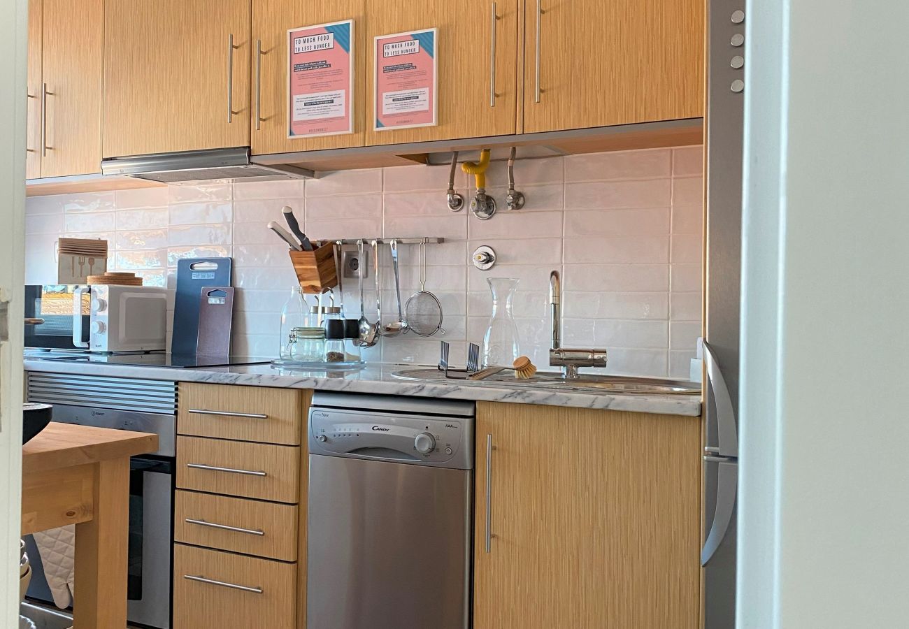 Apartamento em Amadora -  Lisboa, renovado apartamento T2 junto às Portas de Benfica