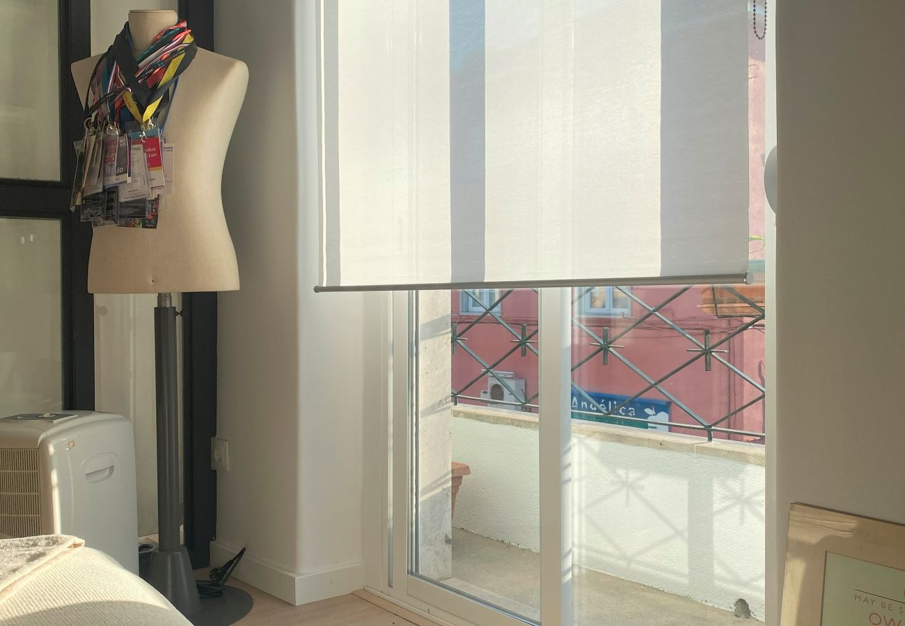 Apartamento em Amadora -  Lisboa, renovado apartamento T2 junto às Portas de Benfica