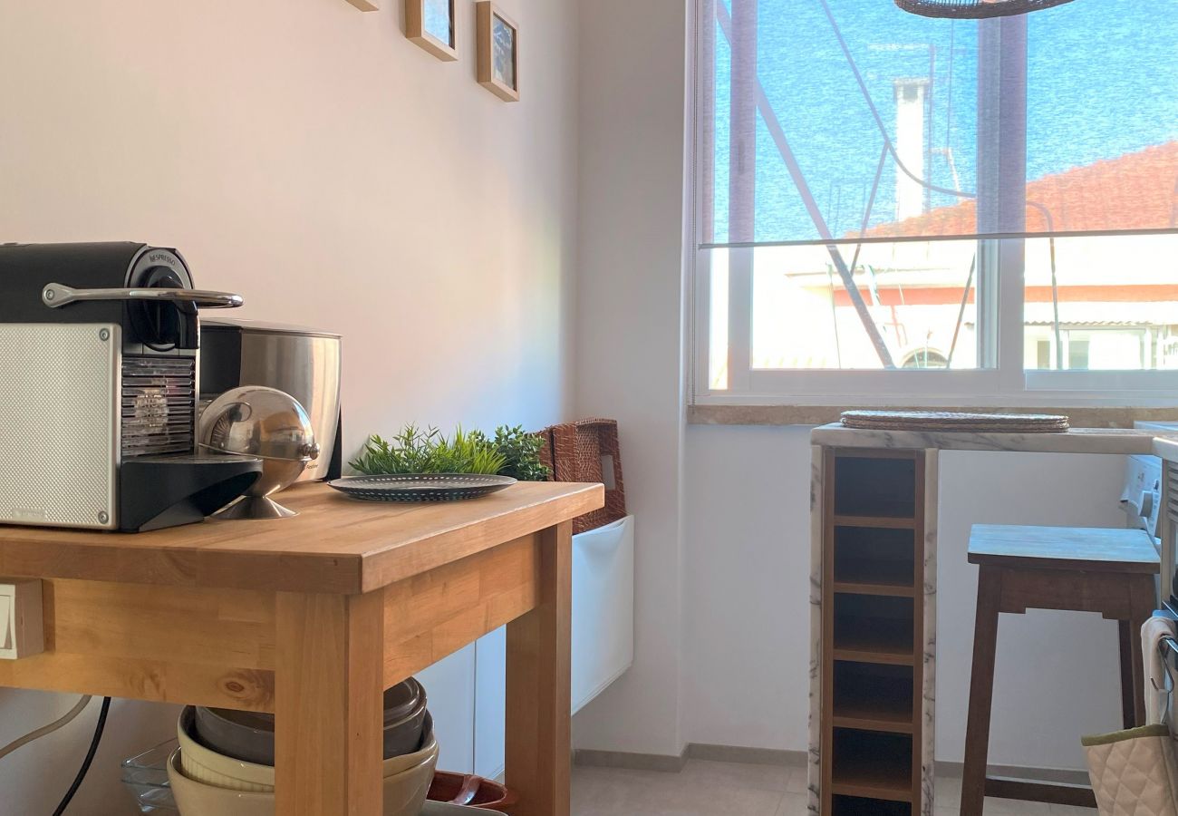 Apartamento em Amadora -  Lisboa, renovado apartamento T2 junto às Portas de Benfica