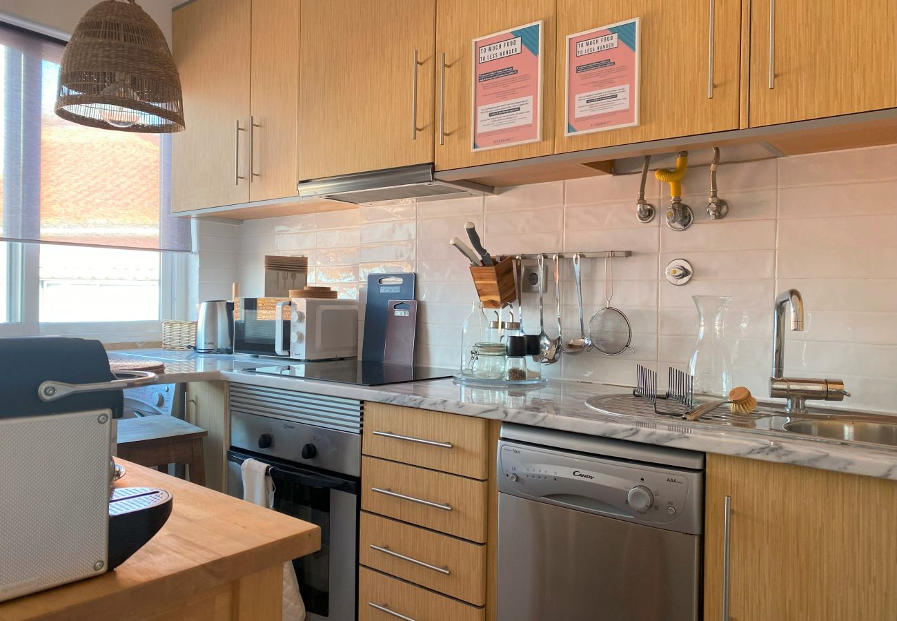 Apartamento em Amadora -  Lisboa, renovado apartamento T2 junto às Portas de Benfica