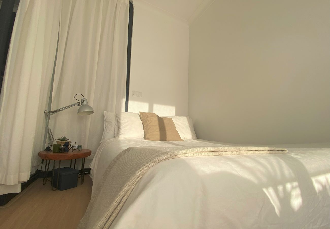 Apartamento em Amadora -  Lisboa, renovado apartamento T2 junto às Portas de Benfica