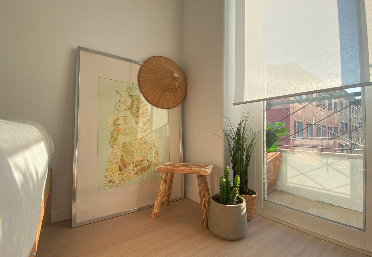 Apartamento em Amadora -  Lisboa, renovado apartamento T2 junto às Portas de Benfica