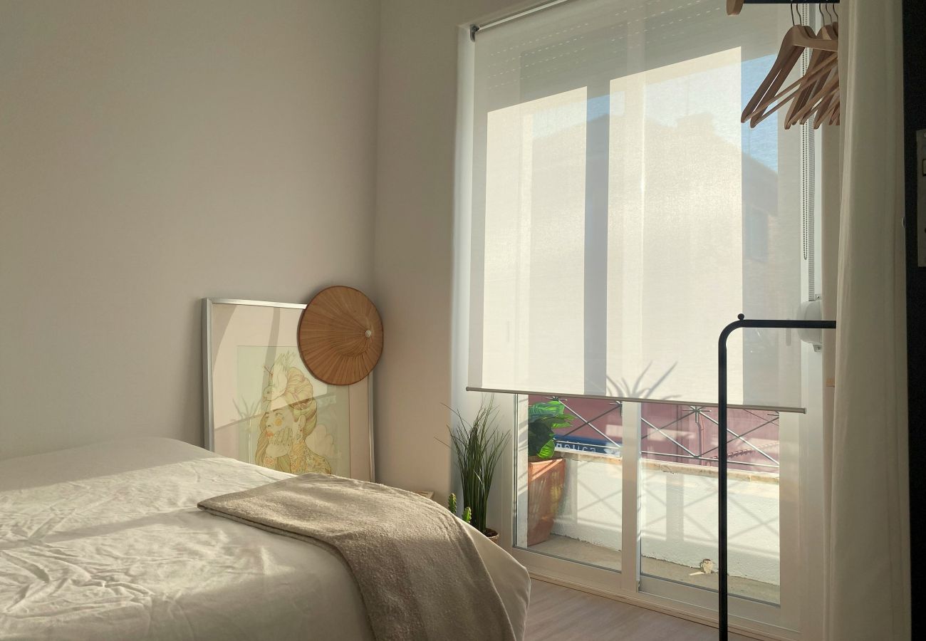 Apartamento em Amadora -  Lisboa, renovado apartamento T2 junto às Portas de Benfica