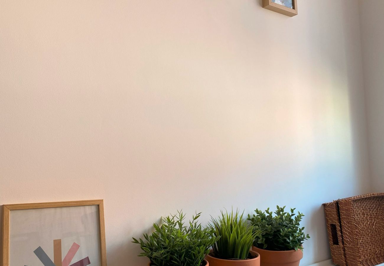 Apartamento em Amadora -  Lisboa, renovado apartamento T2 junto às Portas de Benfica