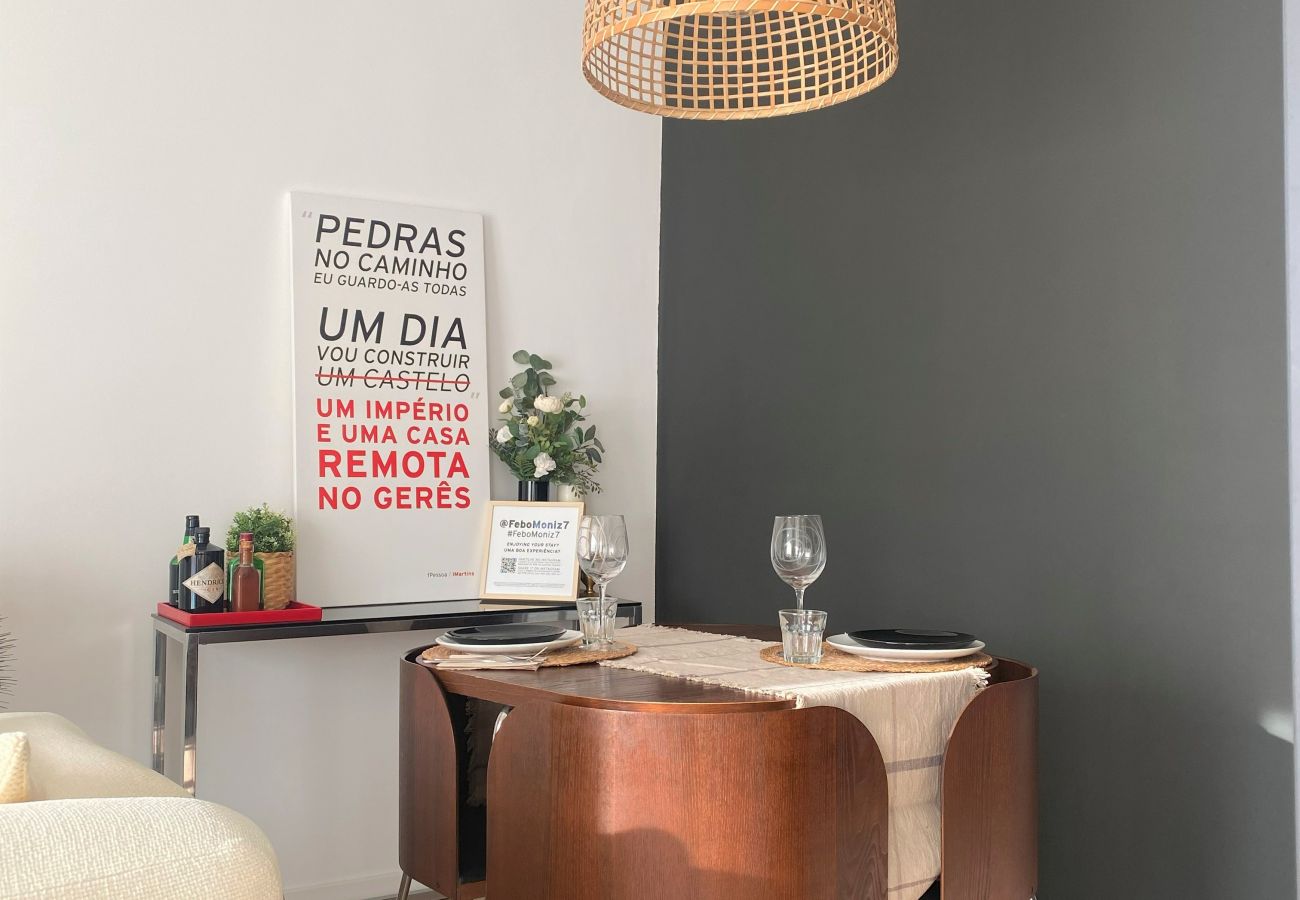 Apartamento em Amadora -  Lisboa, renovado apartamento T2 junto às Portas de Benfica
