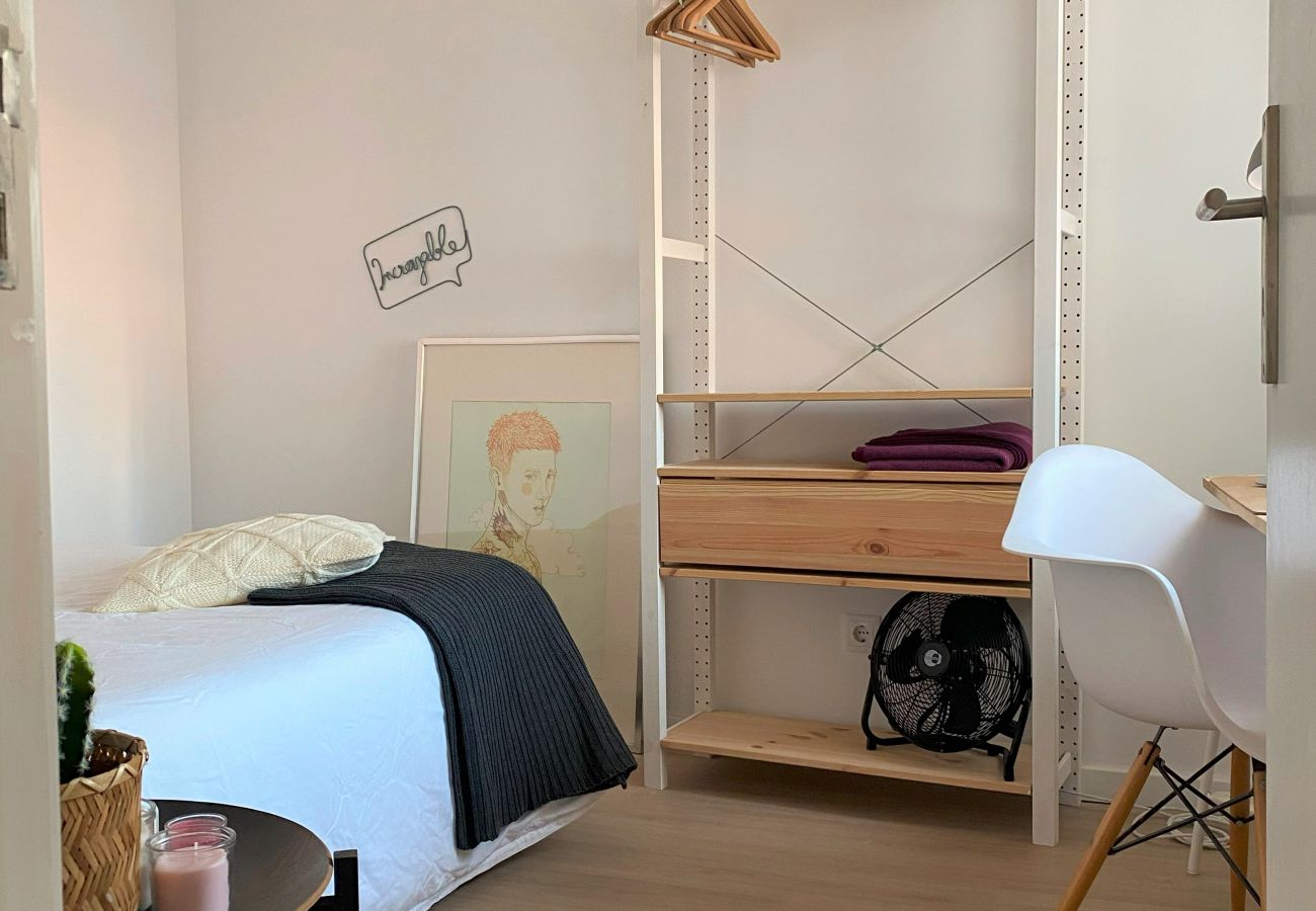 Apartamento em Amadora -  Lisboa, renovado apartamento T2 junto às Portas de Benfica