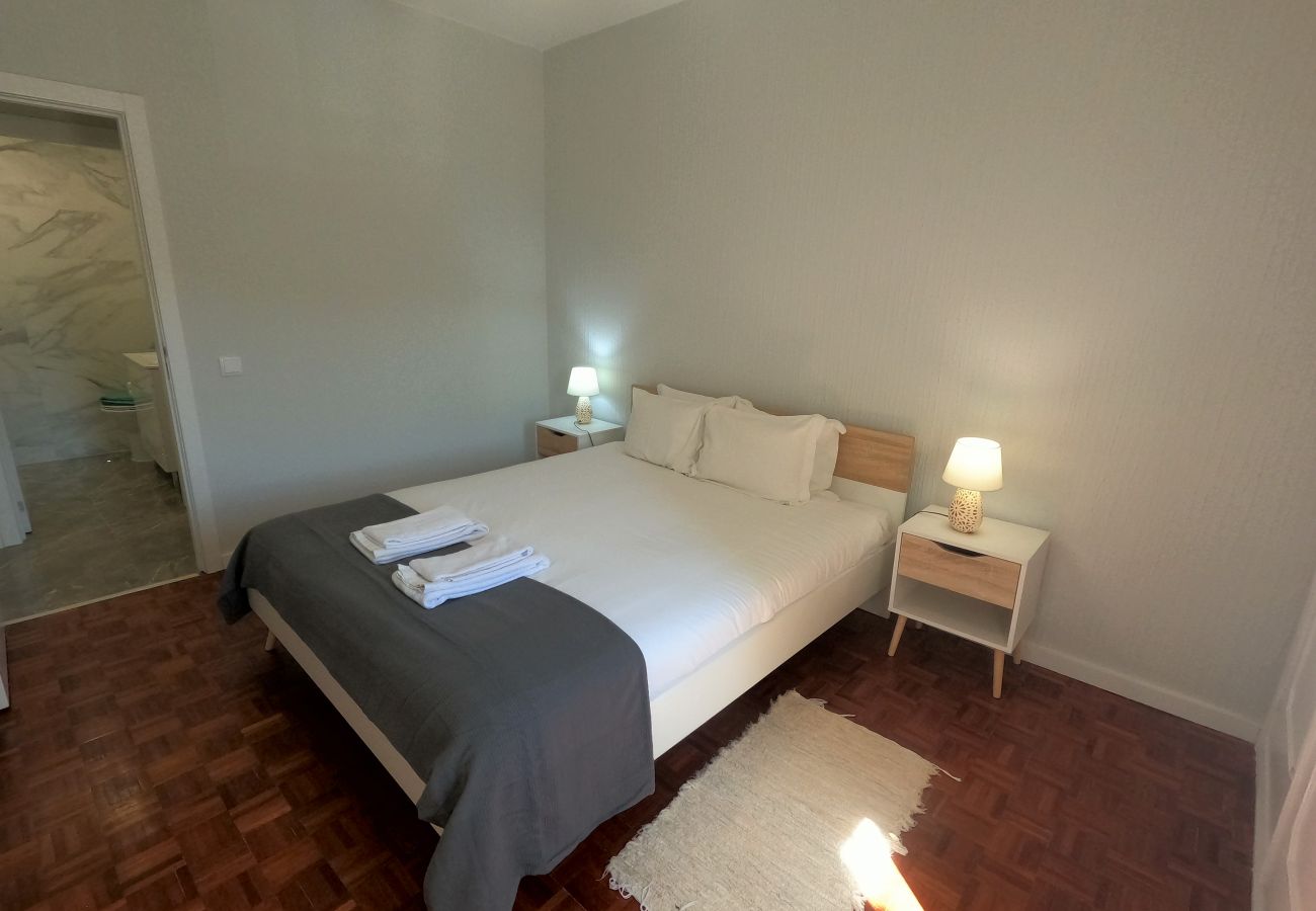 Apartamento em Costa de Caparica - Caparica, apartamento T1 Renovado, Costa de Caparica, Lisboa 