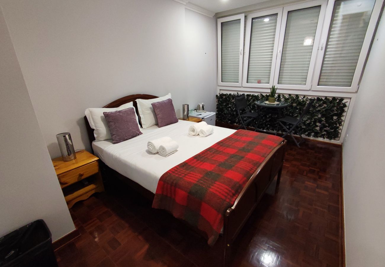 Quarto em Lisboa - Lisboa, Quarto com AC na Penha de França, Lisboa