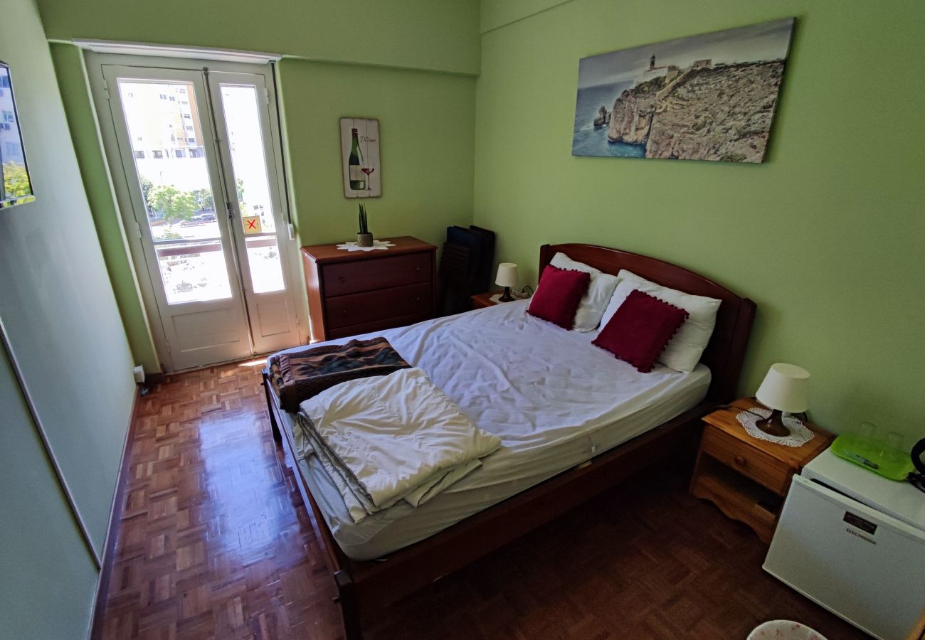 Quarto em Lisboa - Lisboa, Quarto (casal) na Penha de França, Lisboa