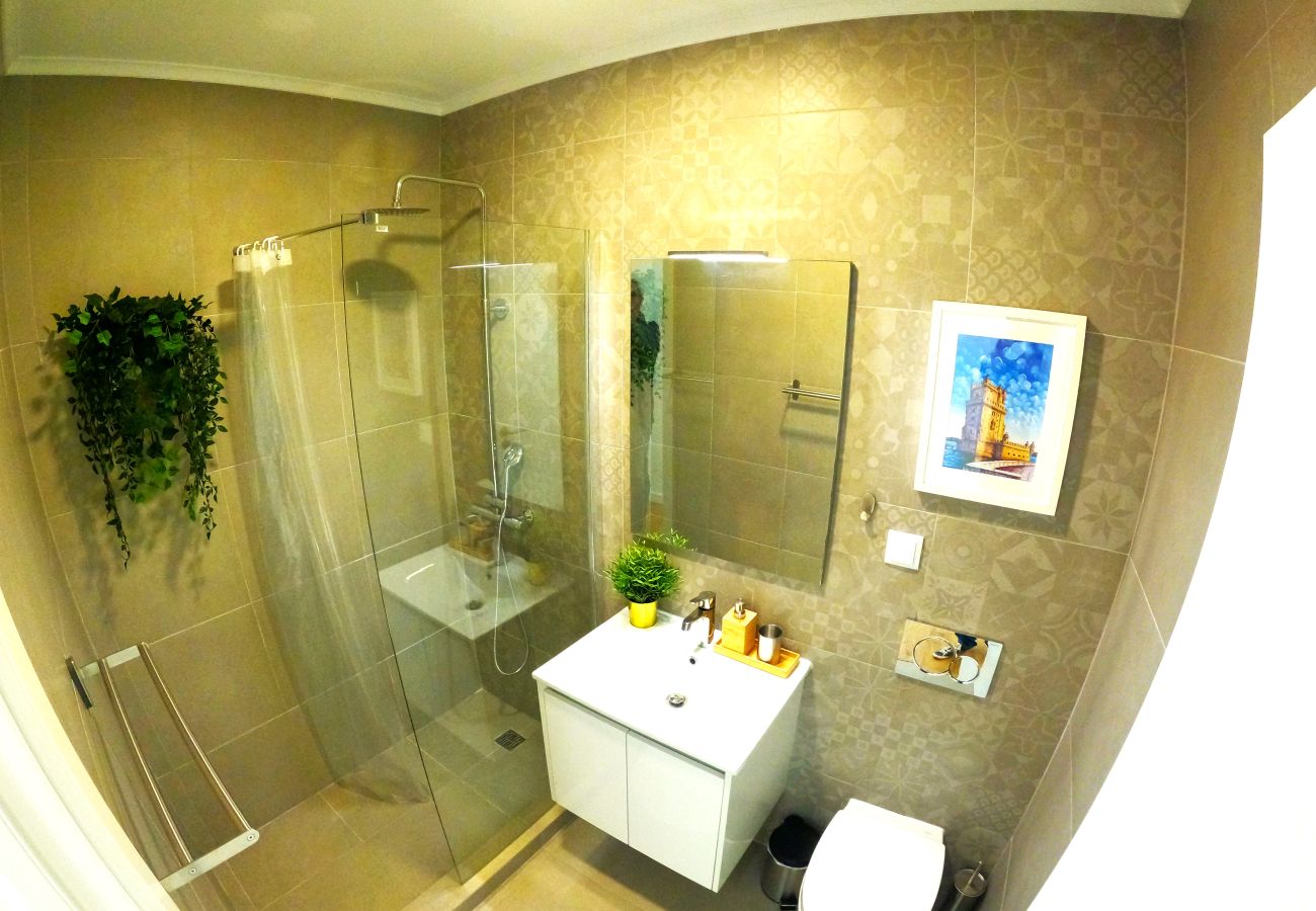 Apartamento em Lisboa - Lisboa T3 moderno em Benfica, Lisboa