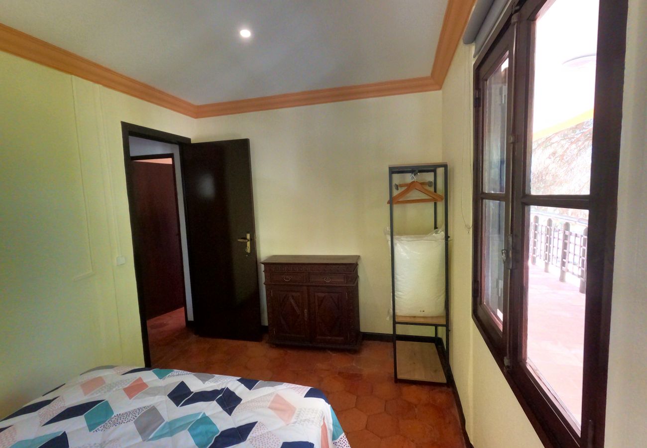 Villa em Caparica - Caparica, Quinta V4 com amplo jardim em Lazarim, Caparica