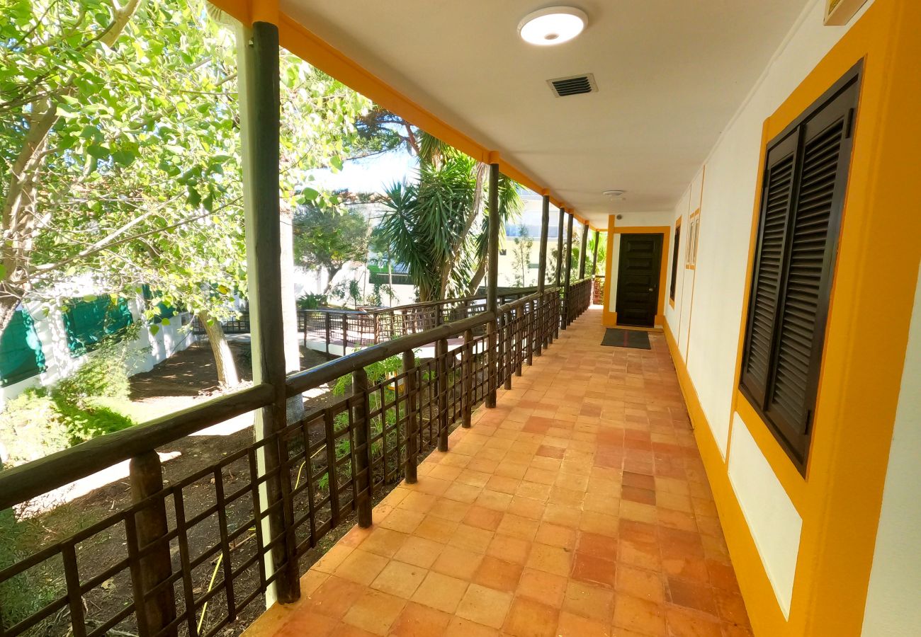 Villa em Caparica - Caparica, Quinta V4 com amplo jardim em Lazarim, Caparica