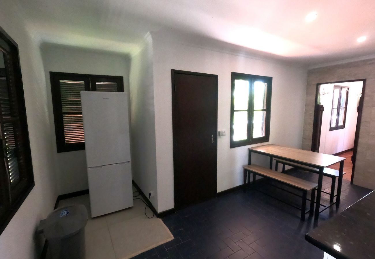 Villa em Caparica - Caparica, Quinta V4 com amplo jardim em Lazarim, Caparica