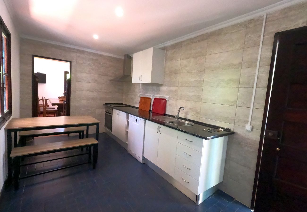 Villa em Caparica - Caparica, Quinta V4 com amplo jardim em Lazarim, Caparica