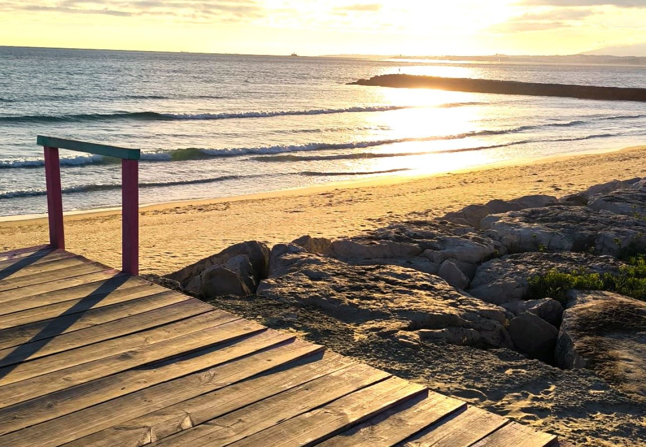 Villa em Caparica - Caparica, Quinta V4 com amplo jardim em Lazarim, Caparica