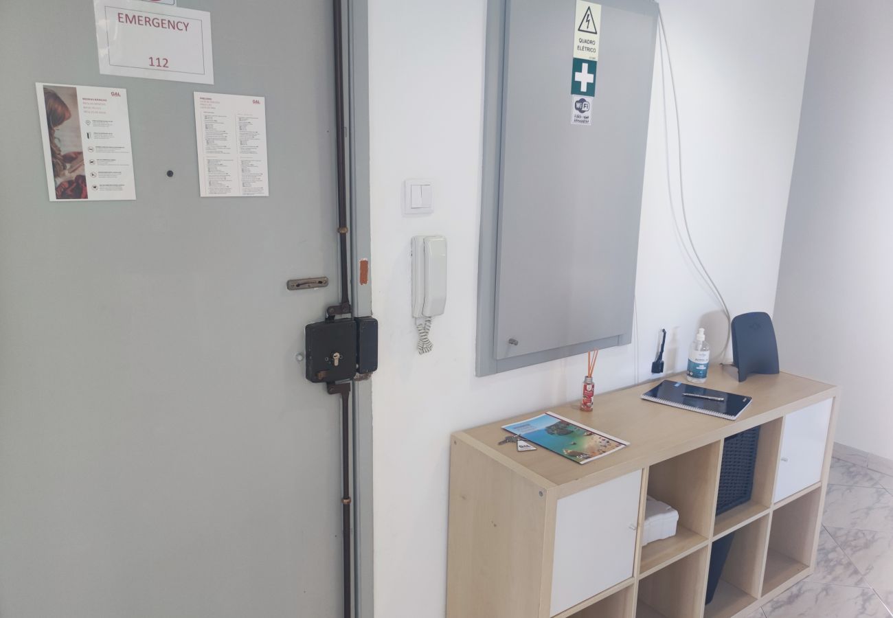 Apartamento em Queluz - Sintra, T3 com terraço em Massamá, Queluz, Sintra