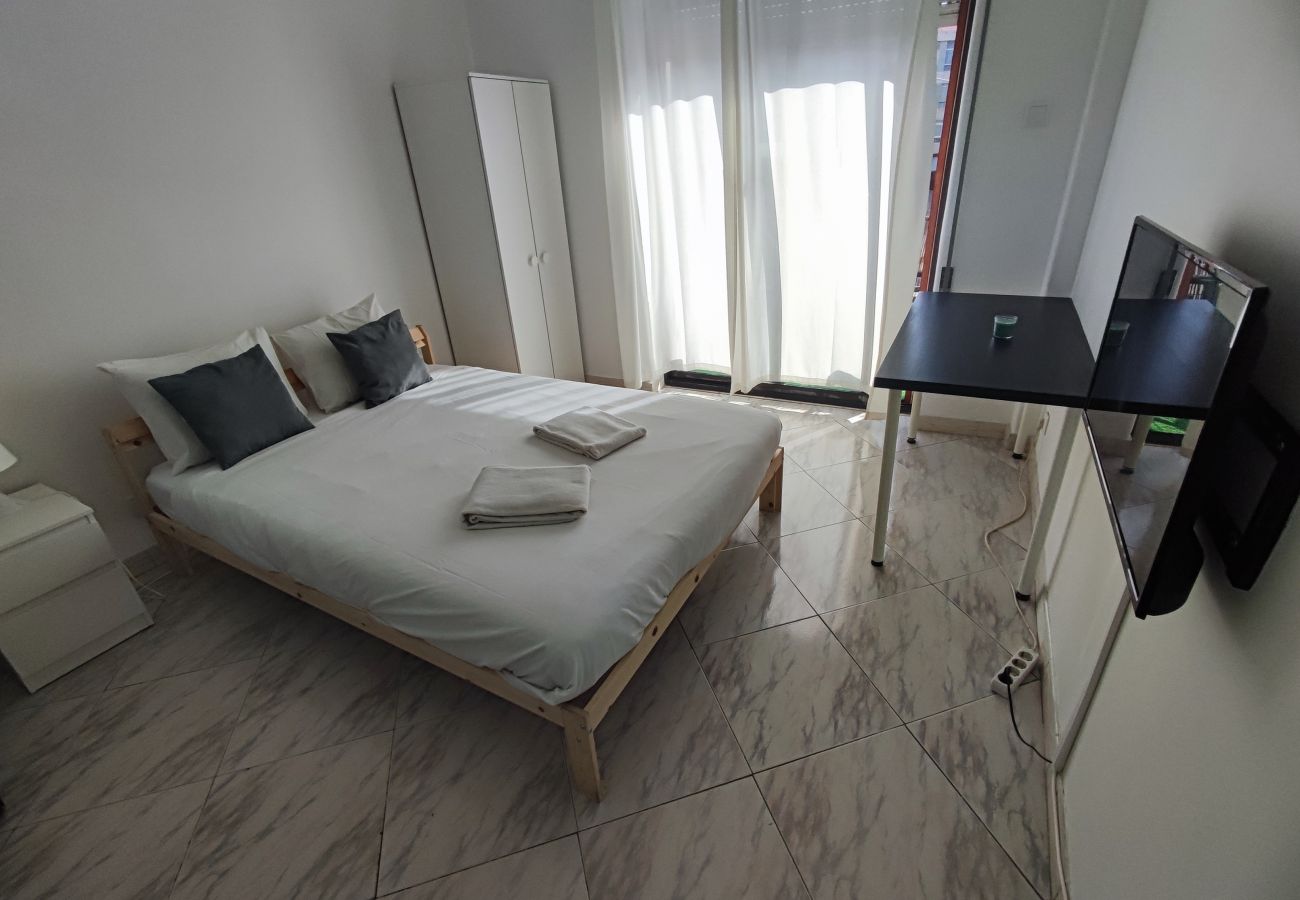 Apartamento em Queluz - Sintra, T3 com terraço em Massamá, Queluz, Sintra