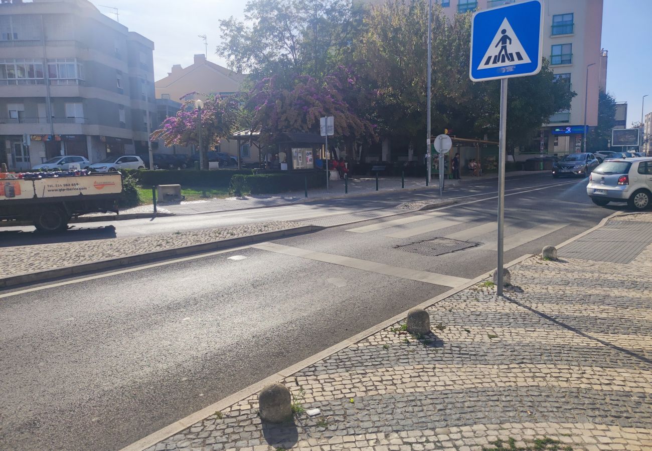 Apartamento em Queluz - Sintra, T3 com terraço em Massamá, Queluz, Sintra