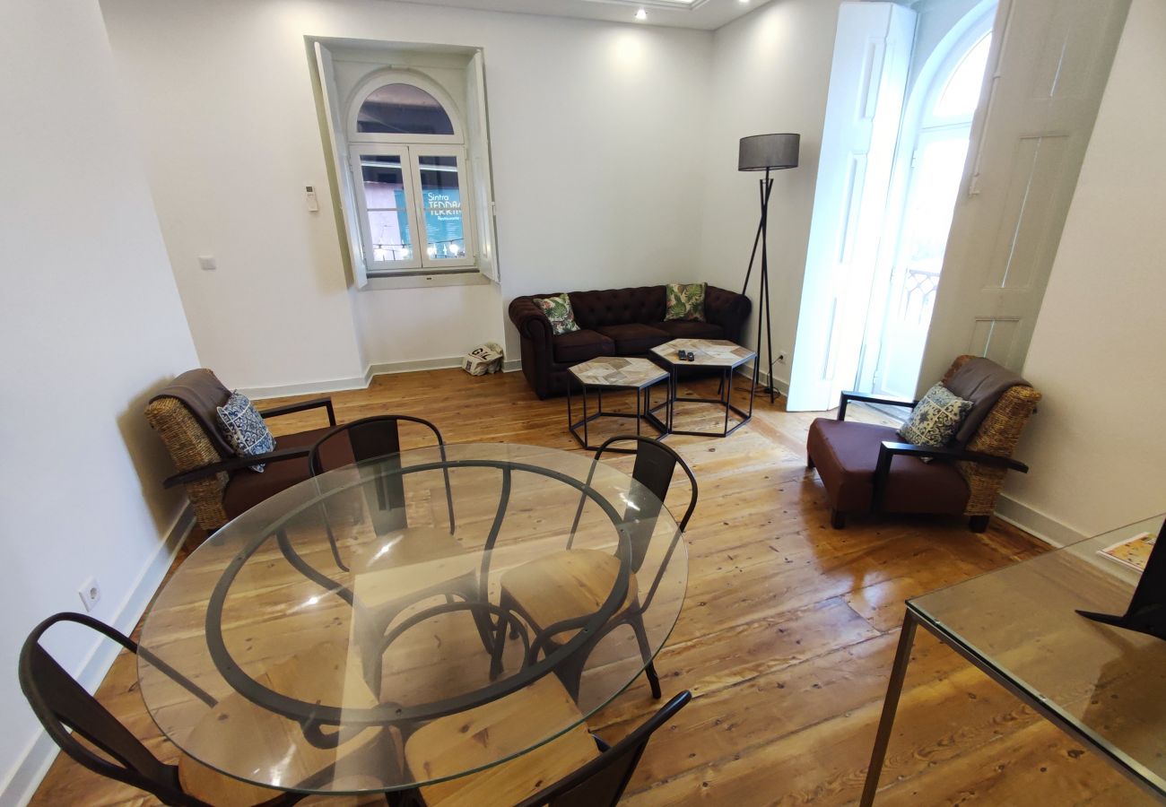 Apartamento em Sintra - Sintra, T2 no centro histórico com vista para Palácio, Sintra