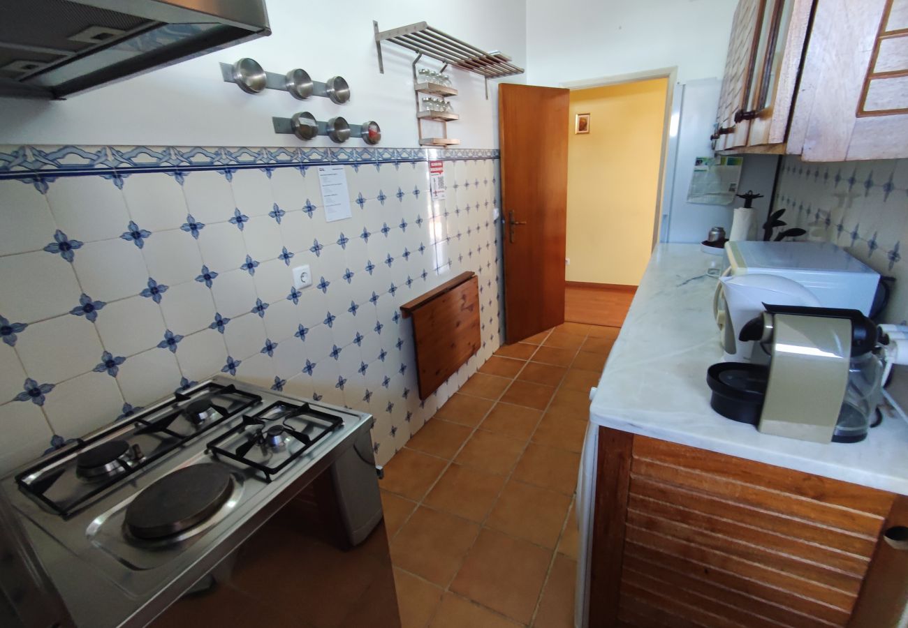Apartamento em Oeiras - Oeiras, apartamento de 2 quartos c/ varanda e churrasqueira junto ao Parque dos Poetas