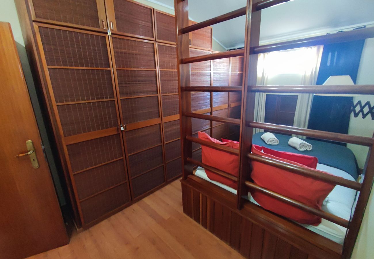 Apartamento em Oeiras - Oeiras, apartamento de 2 quartos c/ varanda e churrasqueira junto ao Parque dos Poetas
