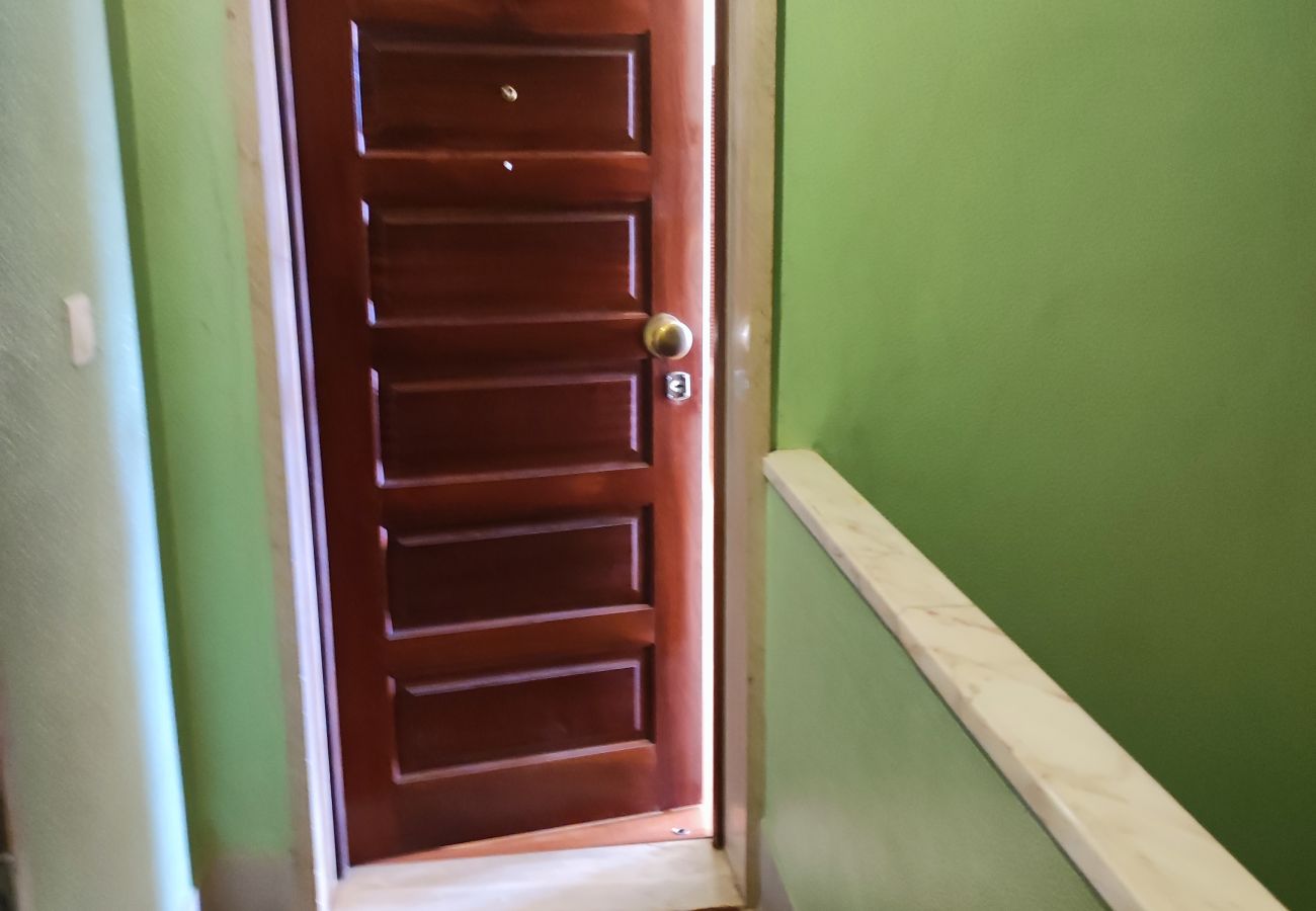 Apartamento em Oeiras - Oeiras, apartamento de 2 quartos c/ varanda e churrasqueira junto ao Parque dos Poetas