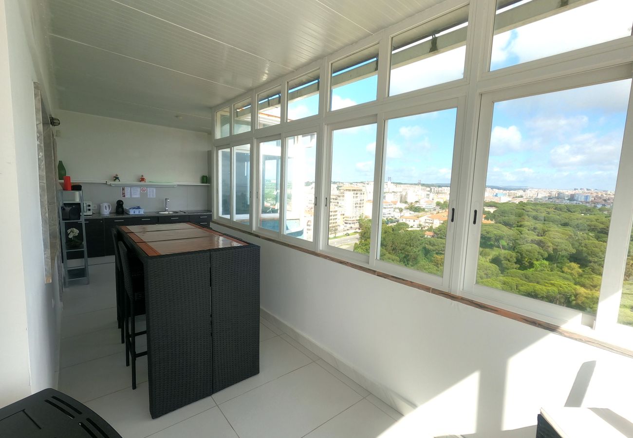 Apartamento em Almada - Almada, T1 + 1 Renovado, Laranjeiro, Lisboa