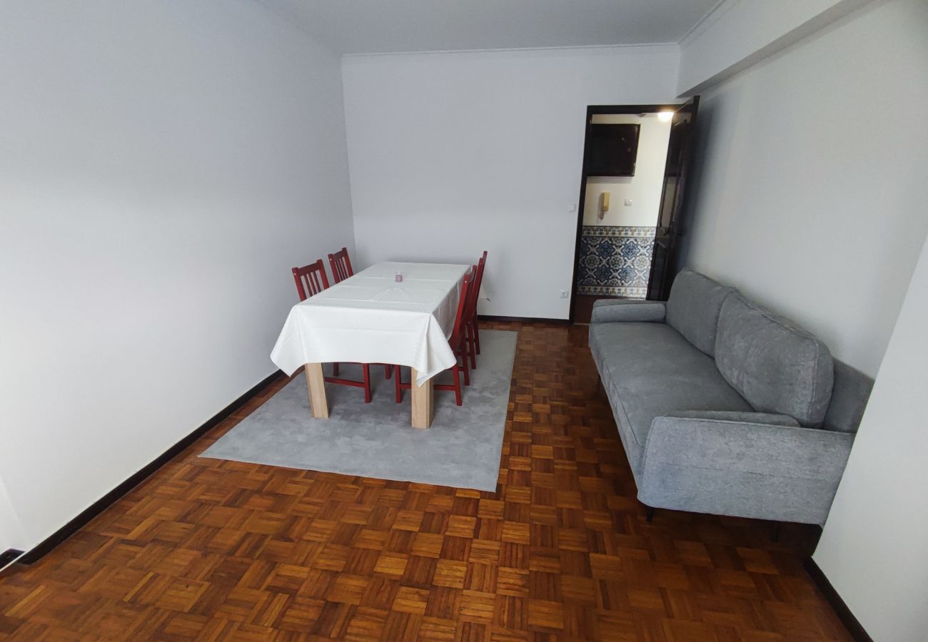 Apartamento em Amadora - Lisboa, T2 espaçoso na Damaia, Lisboa