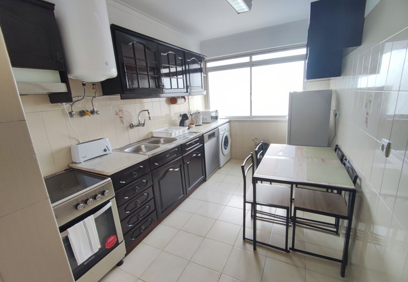 Apartamento em Amadora - Lisboa, T2 espaçoso na Damaia, Lisboa