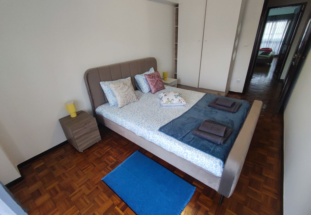 Apartamento em Amadora - Lisboa, T2 espaçoso na Damaia, Lisboa