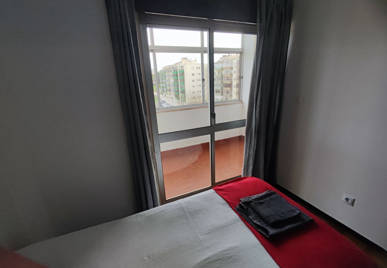 Apartamento em Amadora - Lisboa, T2 espaçoso na Damaia, Lisboa