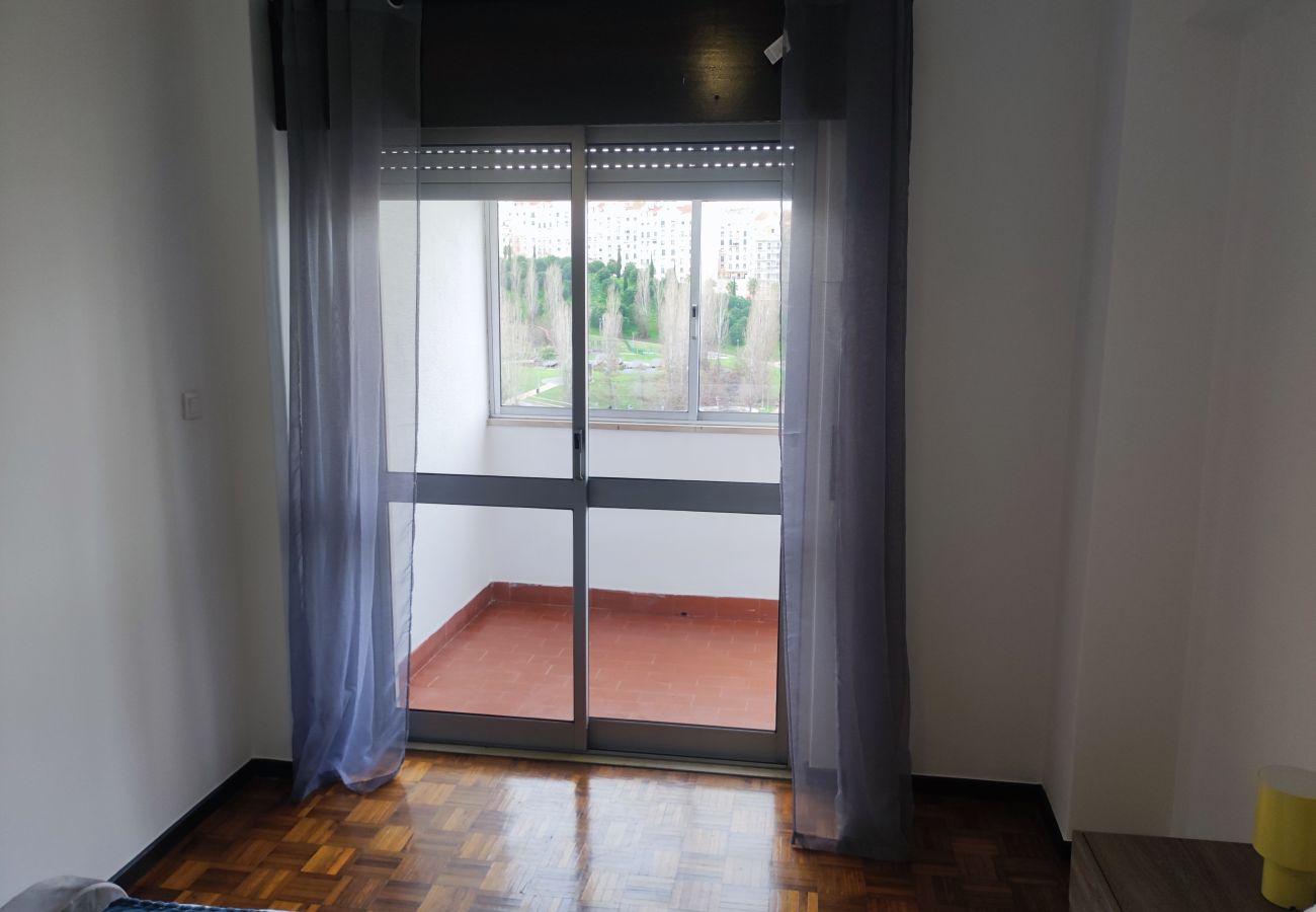 Apartamento em Amadora - Lisboa, T2 espaçoso na Damaia, Lisboa
