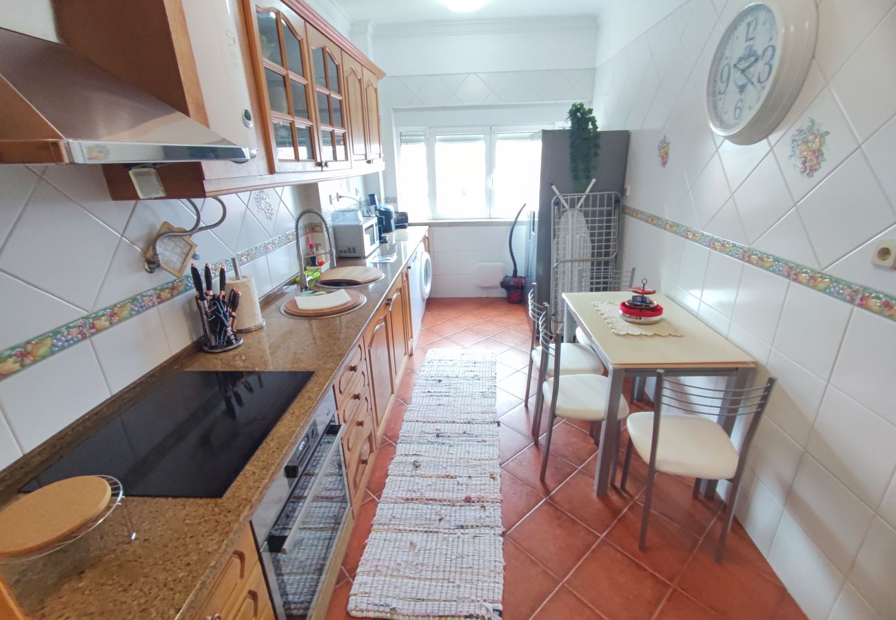 Apartamento em Almada - Almada, apartamento T2 c/ varanda, Feijó, Lisboa