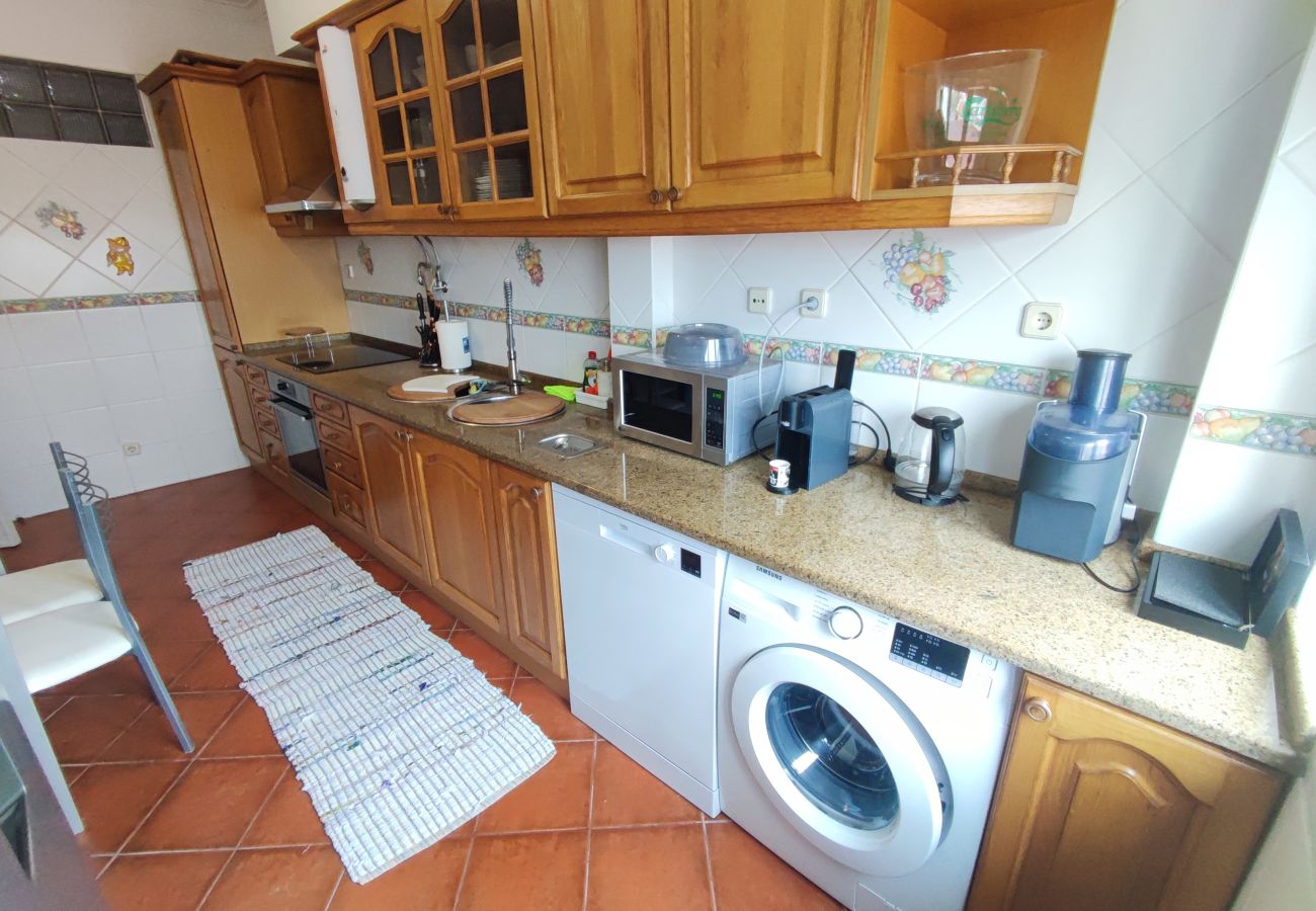 Apartamento em Almada - Almada, apartamento T2 c/ varanda, Feijó, Lisboa