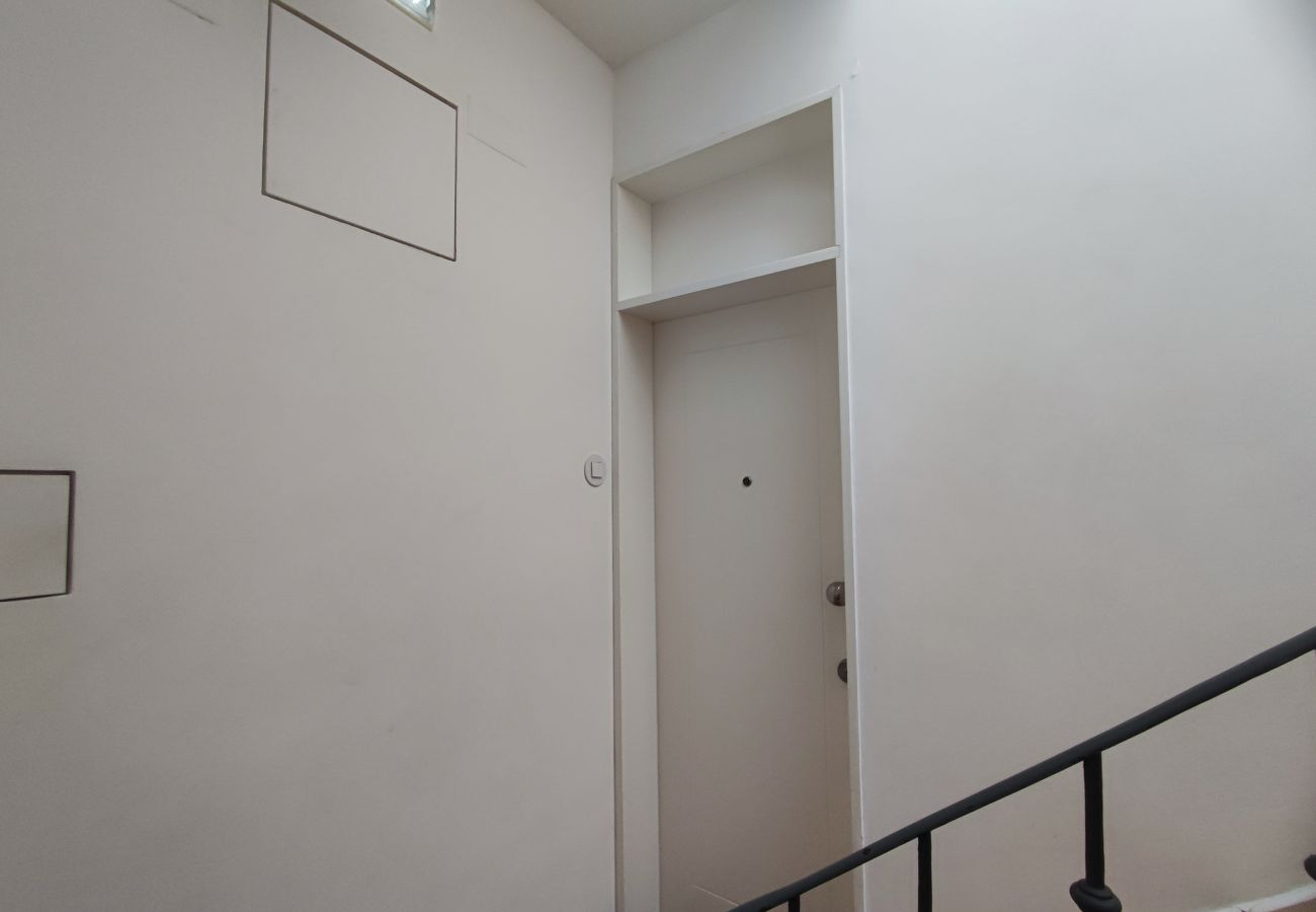 Apartamento em Lisboa - Lisboa T1 Varanda com vista rio, R Cidade Cardiff, Lisboa