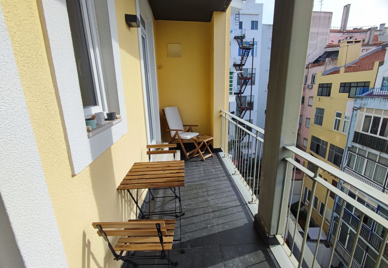 Apartamento em Lisboa - Lisboa T1 Varanda com vista rio, R Cidade Cardiff, Lisboa