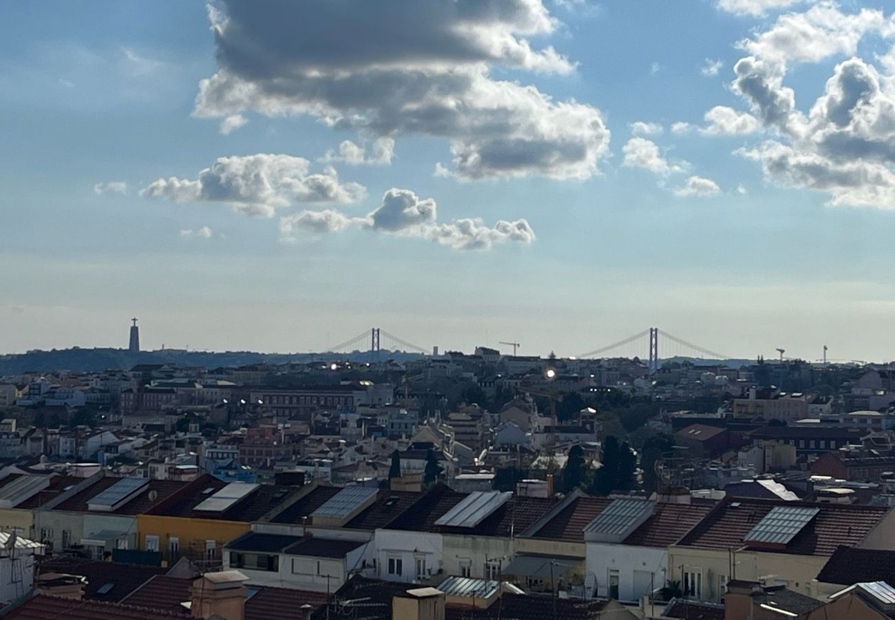 Apartamento em Lisboa - Lisboa T1 Varanda com vista rio, R Cidade Cardiff, Lisboa