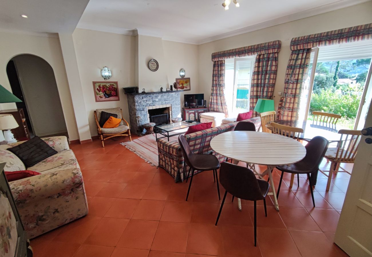 Casa em Colares - Sintra, Moradia rustica tradicional em Colares, Sintra