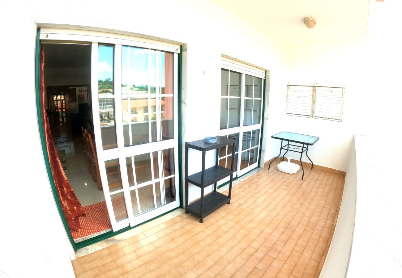 Apartamento em Oeiras - Lisboa, apartamento T1 Moderno com varanda em Barcarena, Oeiras