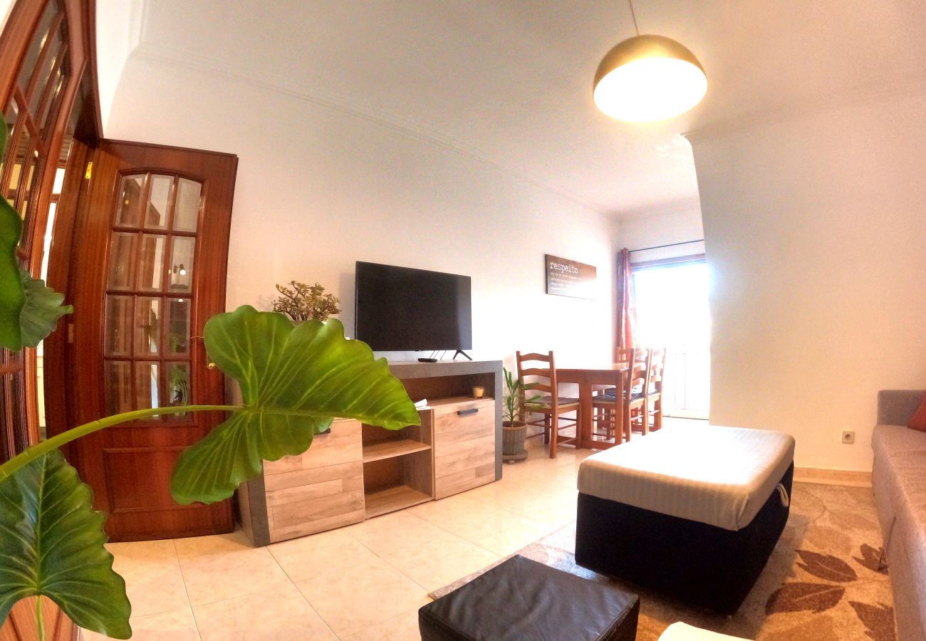 Apartamento em Oeiras - Lisboa, apartamento T1 Moderno com varanda em Barcarena, Oeiras