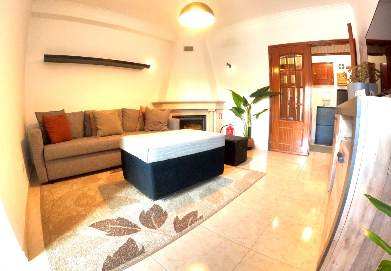 Apartamento em Oeiras - Lisboa, apartamento T1 Moderno com varanda em Barcarena, Oeiras