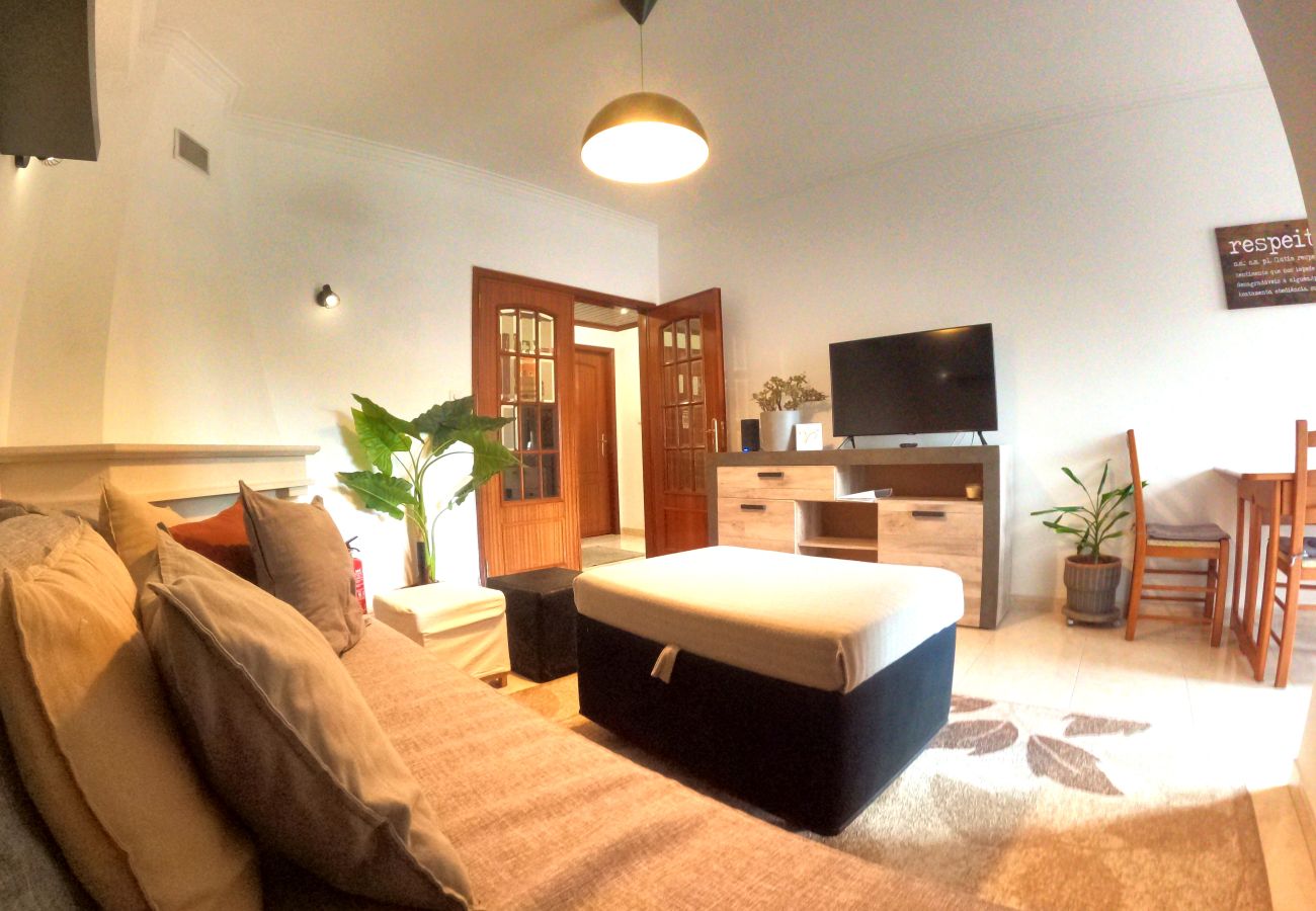 Apartamento em Oeiras - Lisboa, apartamento T1 Moderno com varanda em Barcarena, Oeiras