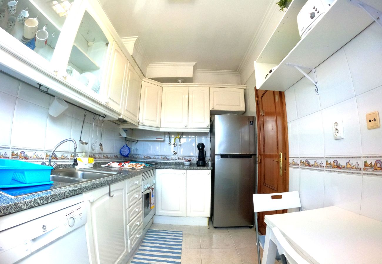Apartamento em Oeiras - Lisboa, apartamento T1 Moderno com varanda em Barcarena, Oeiras