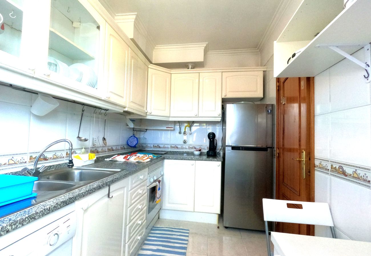 Apartamento em Oeiras - Lisboa, apartamento T1 Moderno com varanda em Barcarena, Oeiras