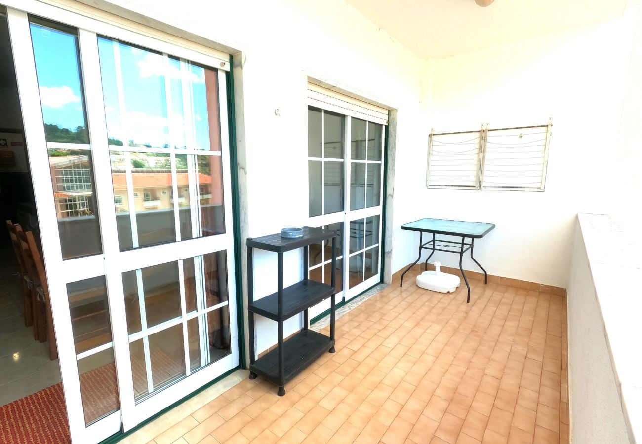 Apartamento em Oeiras - Lisboa, apartamento T1 Moderno com varanda em Barcarena, Oeiras