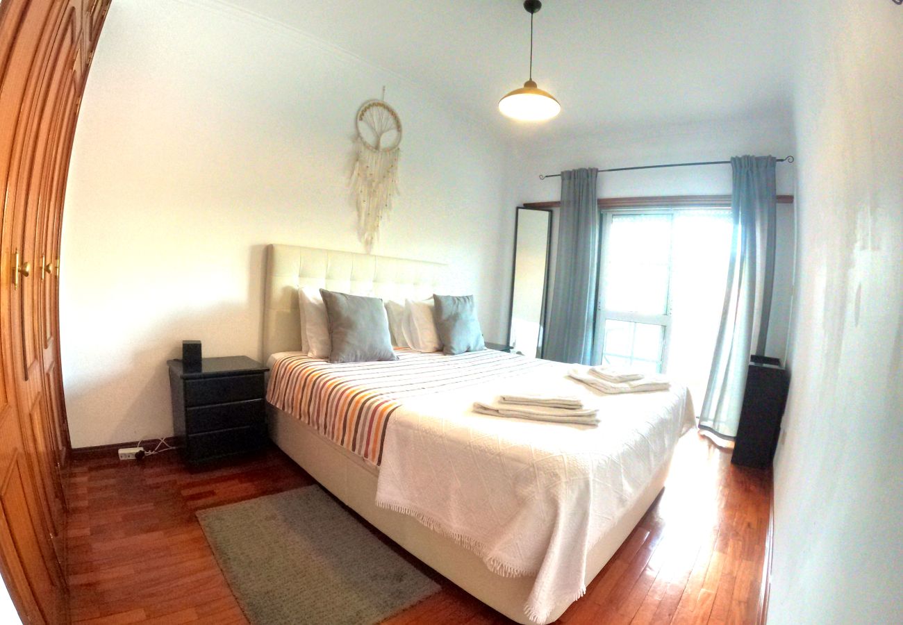 Apartamento em Oeiras - Lisboa, apartamento T1 Moderno com varanda em Barcarena, Oeiras