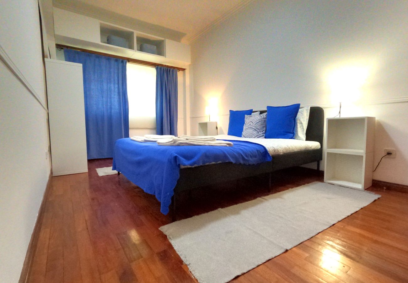 Apartamento em Oeiras - Lisboa, apartamento T2 Moderno com varanda em Barcarena, Oeiras