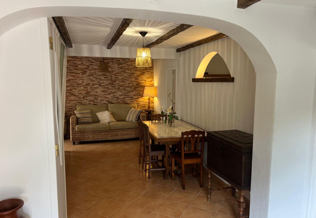 Apartamento em Estoril - Cascais, T2 com excelente jardim no Estoril, Livramento